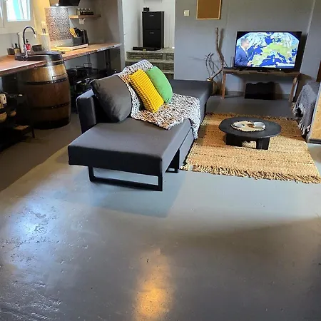 Find Yourself 2 - شقة *